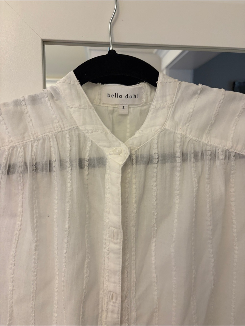 Bella Dahl White Textured Vertical-Stripe Button Down Blouse